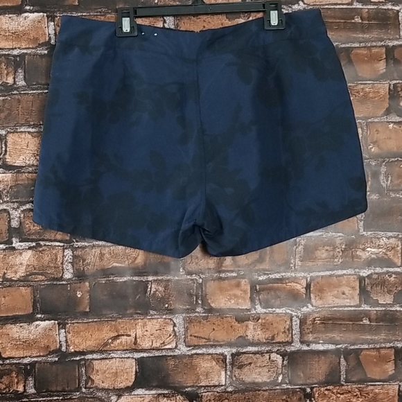 Tommy Hilfiger| Navy Floral Swim Trunk - Picture 2 of 5